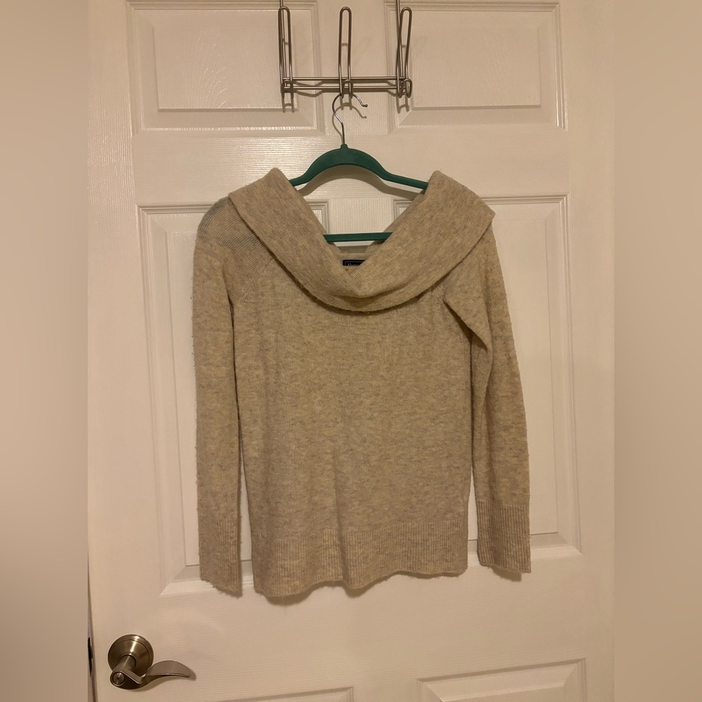 Cream Sweater | Abercrombie & Fitch | Size XS